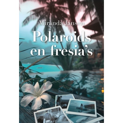 Foto van Polaroids en fresia's