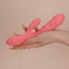 Afbeelding van SVAKOM - Avery Thrusting Rabbit Vibrator - Aardbei Roze