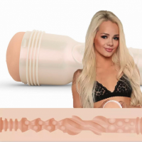 Fleshlight Masturbator Girls - Elsa Jean Tasty