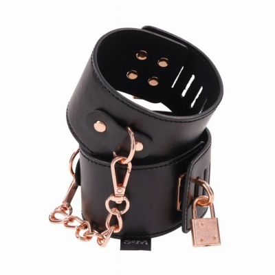 Sportsheets - Sex & Mischief Brat Locking Cuffs Foto van Sportsheets - Sex & Mischief Brat Locking Cuffs