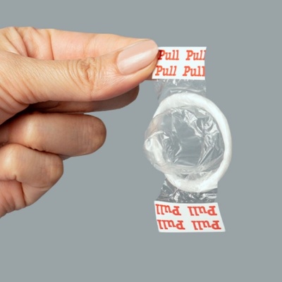 Uniq Pull Latex-Free Condoms with Strips 3 Units - image 3