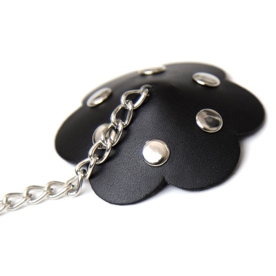 Ohmama Fetish Petal Nipple Covers With Chain - image 2