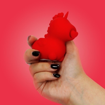 Foto van Unihorn - Cupid's Beau Vibrator - Rood