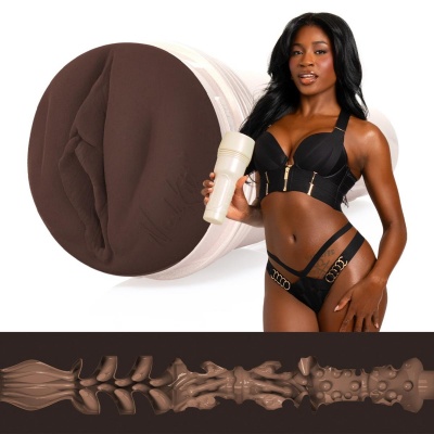 Foto van Fleshlight Girls - Nicole Kitt Purrrrrfection