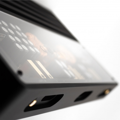 Afbeelding van Elisium II | 2-Kanaals Versterker | 2 x 150/250 Watt RMS @ 4/2 Ω | 1 x 495/805 Watt @ 4/2 Ω