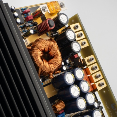 Afbeelding van Fantasia 2.2 Estremo | 2-Kanaals Versterker | 2 x 156/594 Watt RMS @ 4/2 Ω