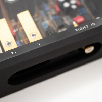 Afbeelding van Elisium I | 2-Kanaals Versterker | 2 x 60/110 Watt RMS @ HD 4/2 Ω | 1 x 195/405 Watt @ HD 4/2 Ω