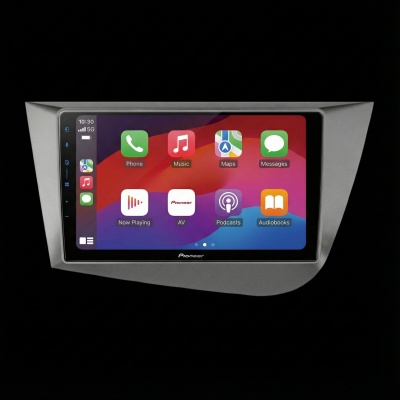 SPH-PF97BT met Seat Leon 2005 Montageframe Foto van SPH-PF97BT met Seat Leon 2005 Montageframe