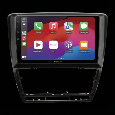 SPH-PF97BT met Škoda 2008 Montageframe Foto van SPH-PF97BT met Škoda 2008 Montageframe