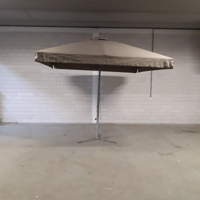 Parasols Huren | Party Parasols & Meer | Hettema Verhuur Parasol huren | Vanaf € 3,
