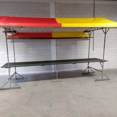 Marktkraam rood/geel dakje 400 x 120 cm Marktkraam rood/geel dakje 400 x 120 cm