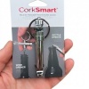 Afbeelding van KeySmart CorkSmart – Ultra-Compacte Sleutelhanger Wijn- & Flesopener