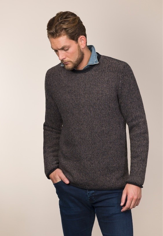 Fisherman out of Ireland Seed Stitch Roll Neck Foto van Fisherman out of Ireland Seed Stitch Roll Neck