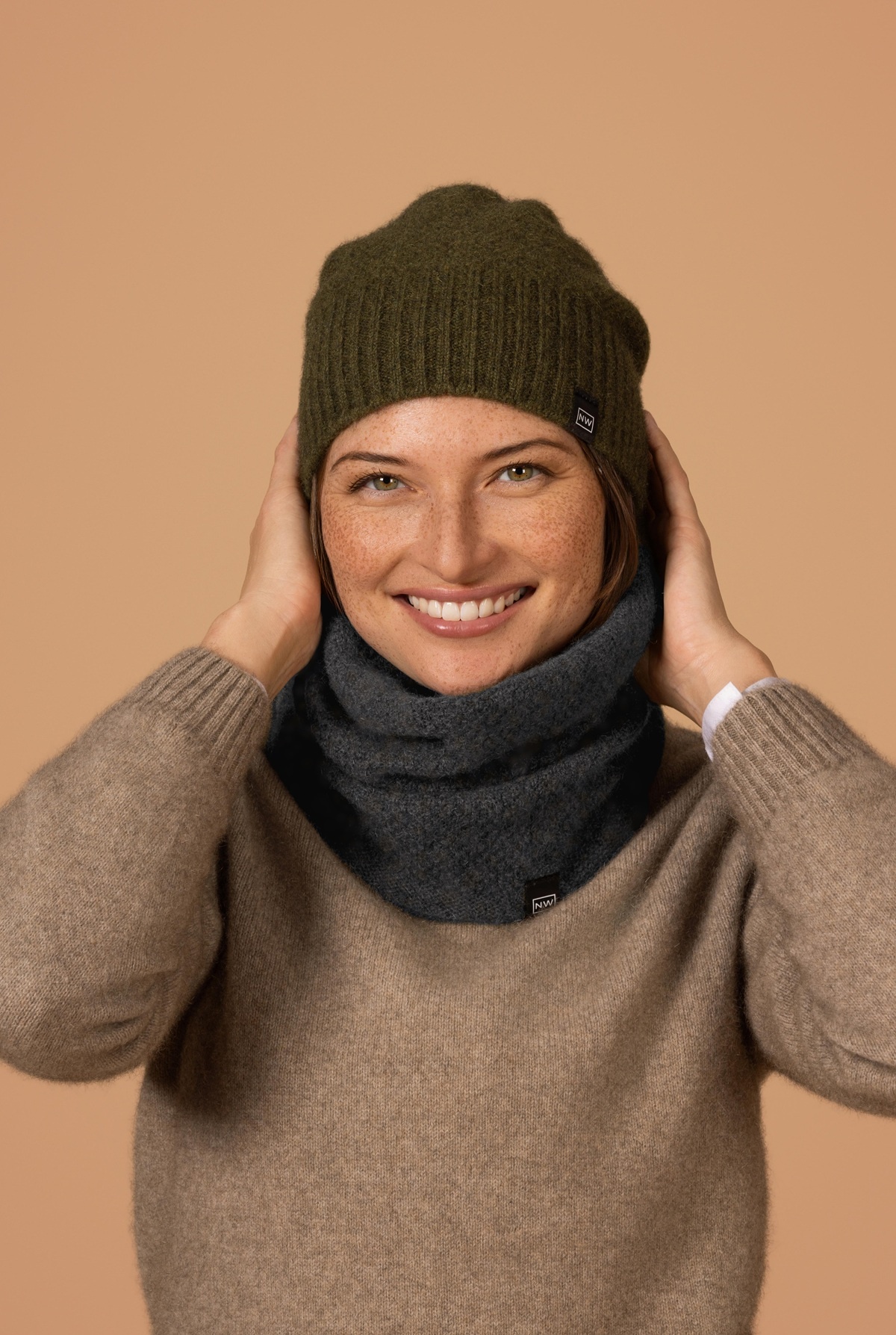 Noble Wilde Neck Warmer Moraine