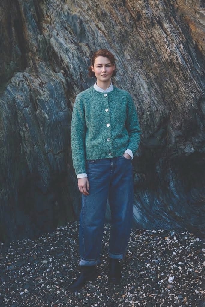 Fisherman out of Ireland Vest Cropped Raglan Crew Neck