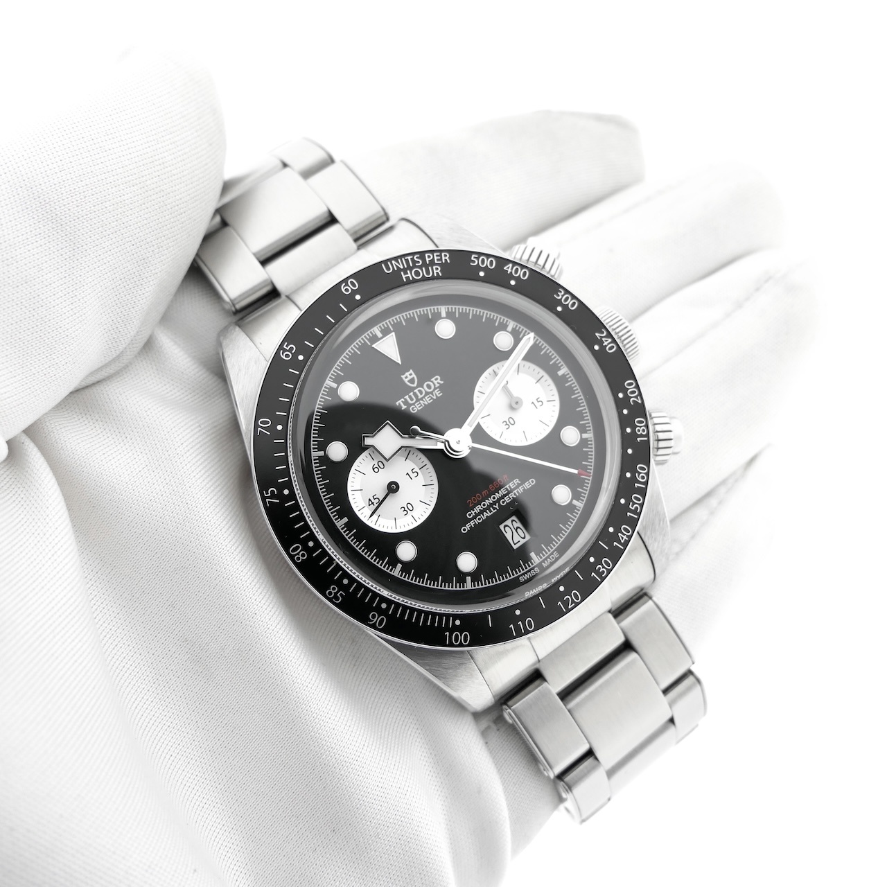 https://afosto-cdn-01.afosto.com/te24c/product/1010162060-tudor-black-bay-chronograph-79360-11.jpg