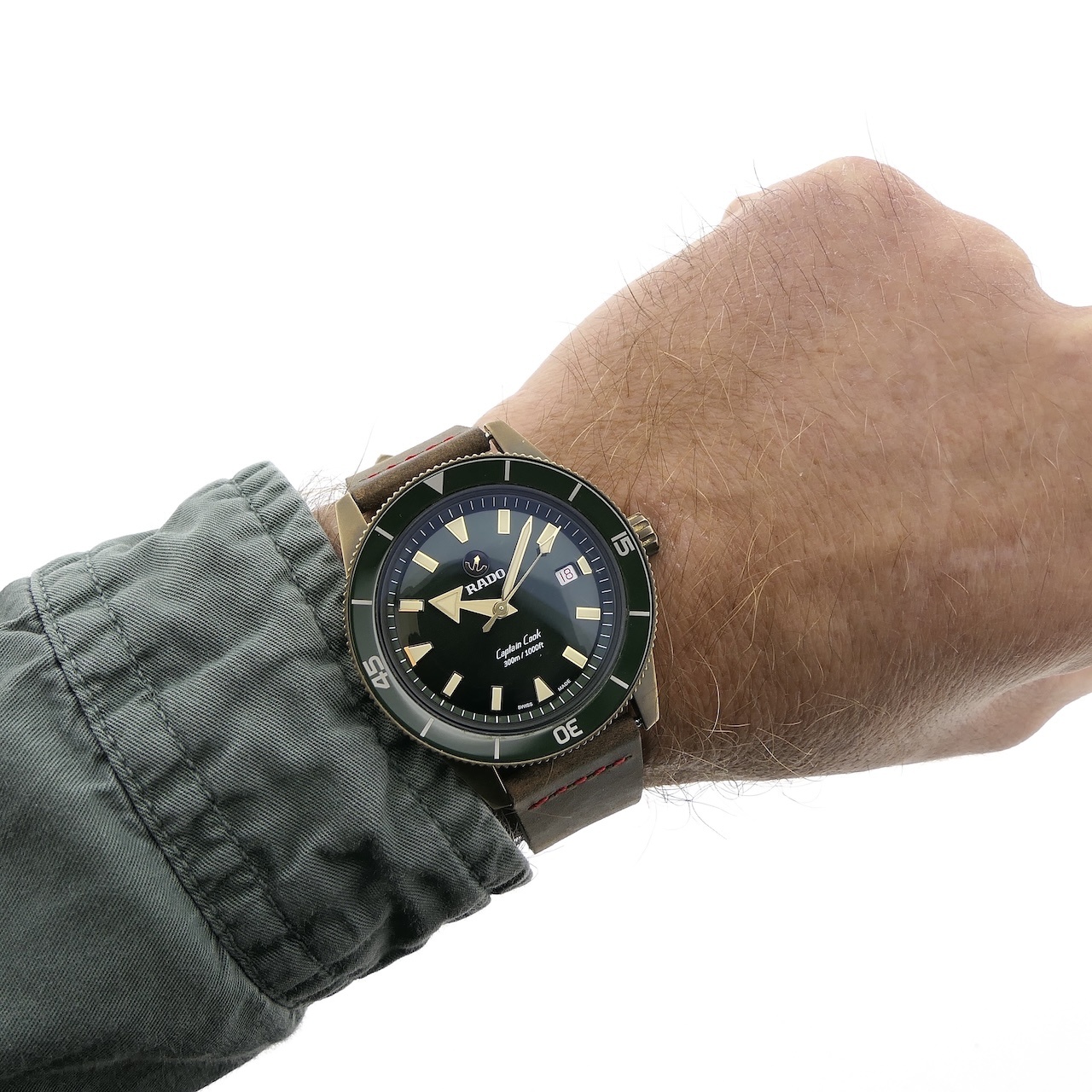https://afosto-cdn-01.afosto.com/te24c/product/1189133013-rado-captain-cook-bronze-01.763.0504.3.131-18.jpg