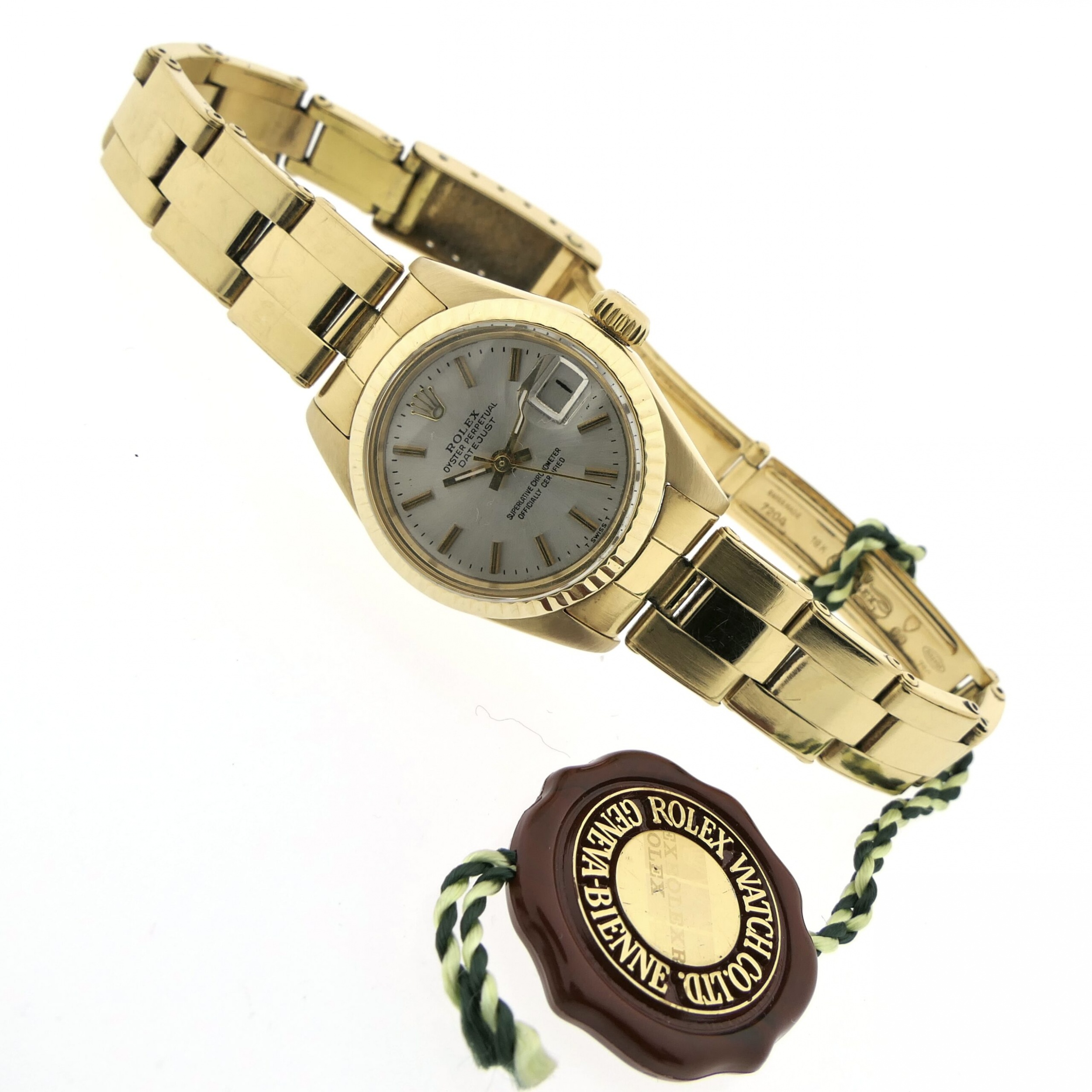 https://afosto-cdn-01.afosto.com/te24c/product/1413975671-rolex-datejust-ladies-18k.-6927-full-set-4-scaled.jpg