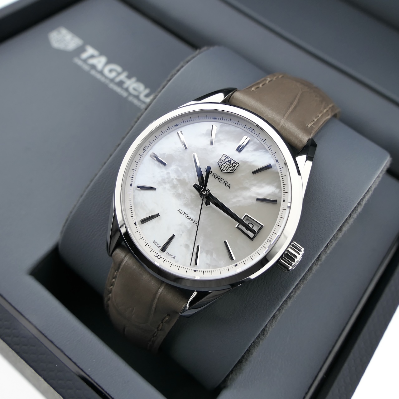 https://afosto-cdn-01.afosto.com/te24c/product/3781600084-tag-heuer-carrera-automatic-leather-wbk2311-13.jpg