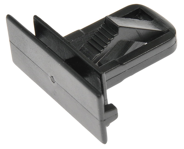 Fender Retainer Jeep Commander 06-10 - Set @ 2