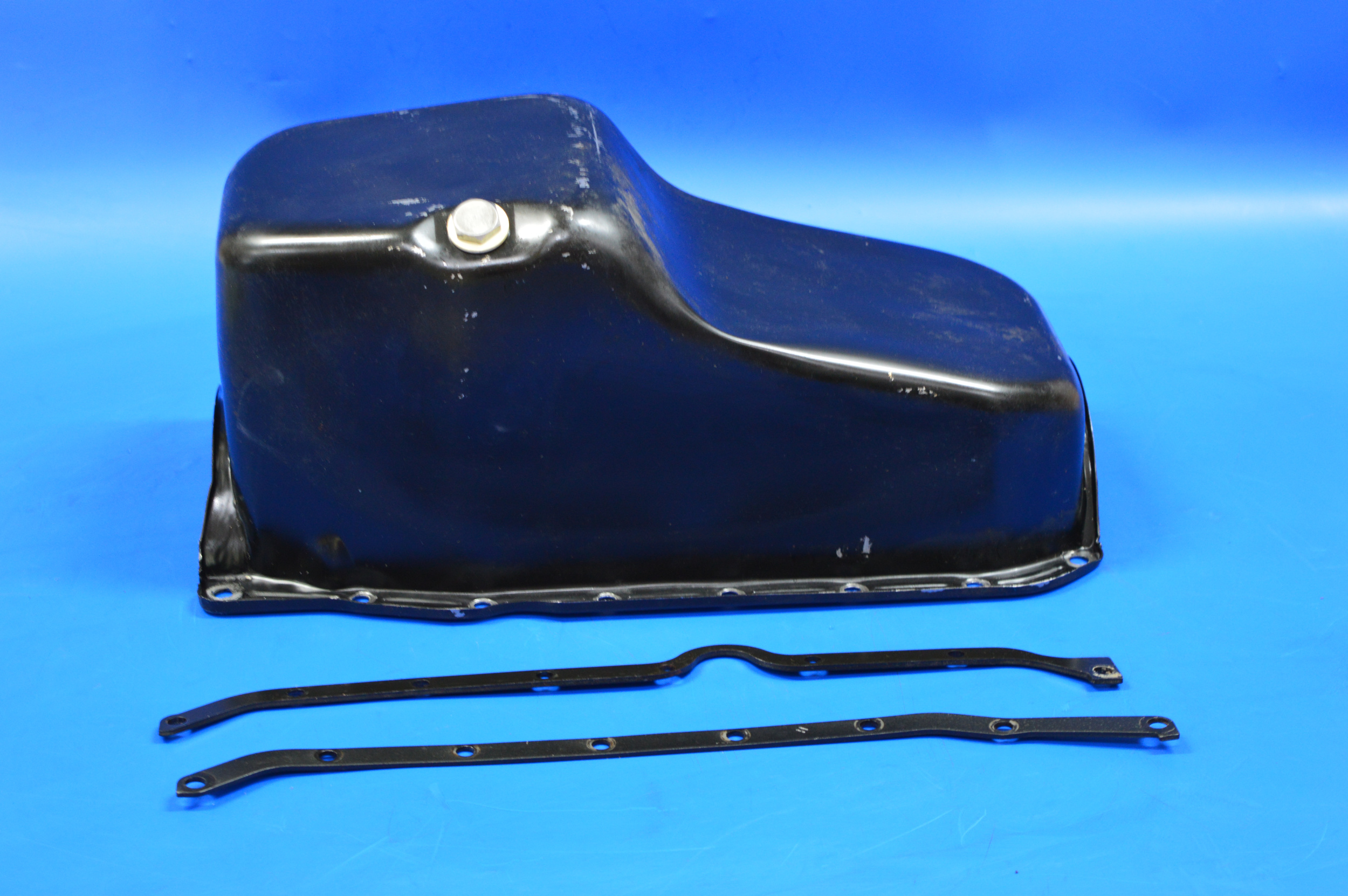 Carterpan Chevrolet V-6 262 86-95. Komt van LB