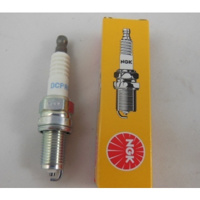 Foto van Spark plug NGK DCPR6E Mercury 4 5 6 8 9.9 25 