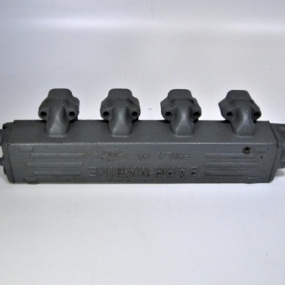 Foto van Inboard SmallBlock V8 Starboard Exhaust Manifold