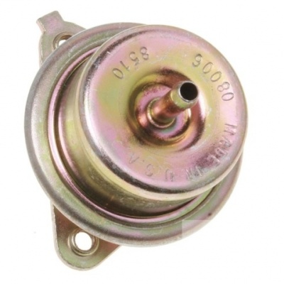 Foto van Fuel pressure regulator OMC Cobra EFI 5.0L 5.