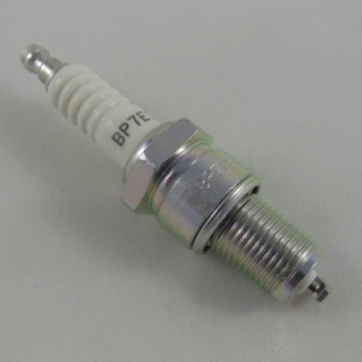 Foto van Spark plug NGK BP7ES Volvo Penta AQ131, AQ 14